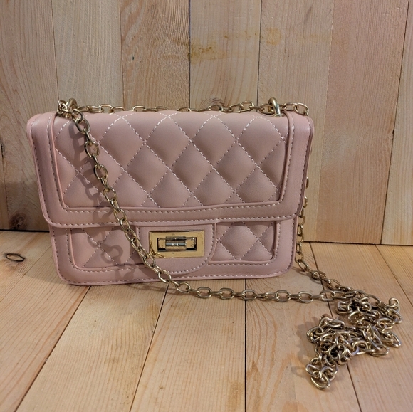 Quilted Pink Chain Shoulder Bag 7x5x2. - Picture 2 of 7